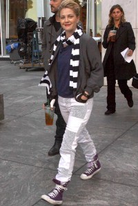 LUIS GUERRA/©2009 RAMERY PHOTO 310-828-3445

EXCLUSIVE

New York,
Oct 02, 2009

DREW BARRYMORE arriving to a morning Tv show.

PGlg68  (Mega Agency TagID: MEGAR39133_4.jpg) [Photo via Mega Agency]