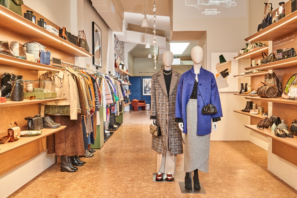 Luxury resale firm The RealReal plans to open 10 stores in 2021, starting with the opening of its new Brooklyn store in Cobble Hill.