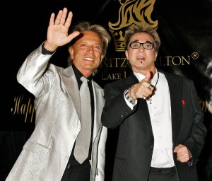 May 8th 2020 - Roy Horn of Siegfried & Roy has died at the age of 75 due to complications from the coronavirus. He was born on October 3rd 1944 in Lower Saxony, Germany and died on May 8th 2020 in Las Vegas, Nevada. - File Photo by: zz/NPX/STAR MAX/IPx 2007 2/27/07 Siegfried Fischbacher (left) and Roy Horn (right) of Siegfried & Roy at Elizabeth Taylor's 75th birthday party held on February 27, 2007 at The Ritz-Carlton Lake Las Vegas Hotel in Henderson, Nevada.