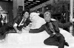 Entertainers Siegfried Fischbacher and Roy Horn dedicate "White Tiger Way" at New York's Radio City Music Hall on September 18, 1989.