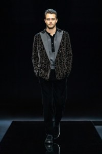 Giorgio Armani RTW Fall 2021