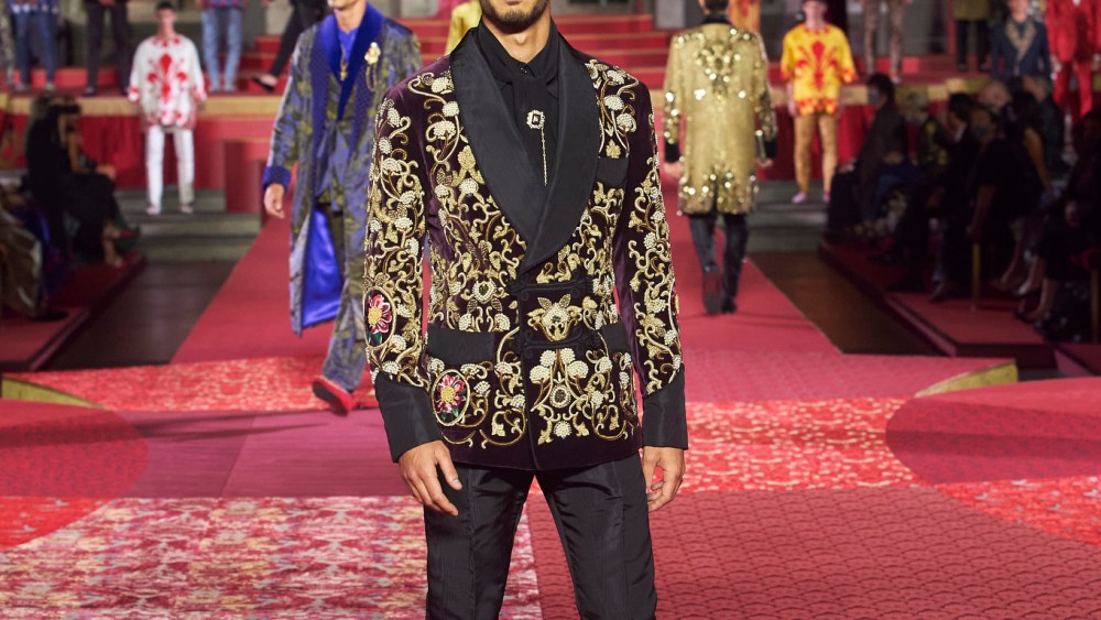 A look from Dolce & Gabbana Alta Sartoria collection