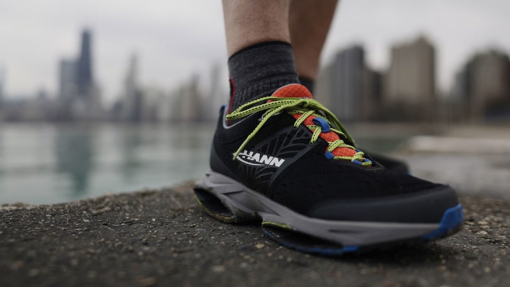 Hann Shoes, launched in Kickstarter in January, uses carbon fiber ellipses to boost performance
