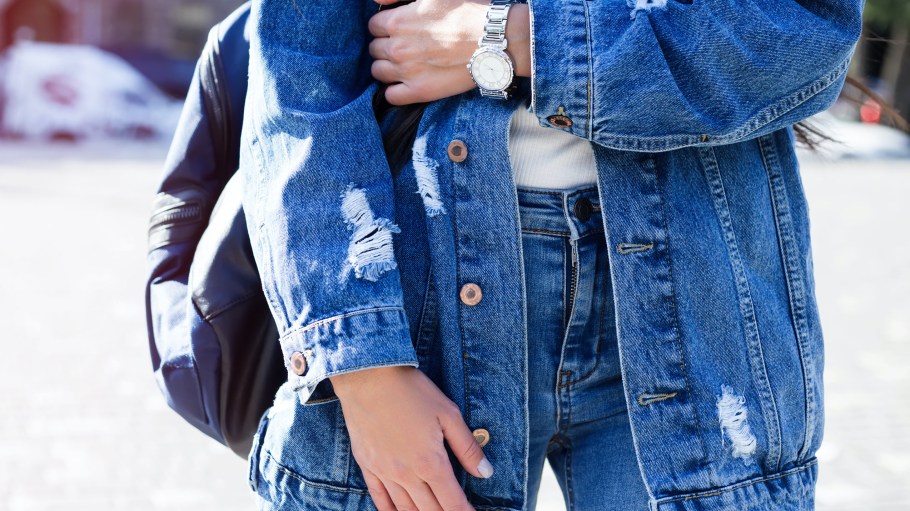 Recent data by global fashion search platform Lyst reveals that demand for jeans and denim pieces has grown since the start of January.