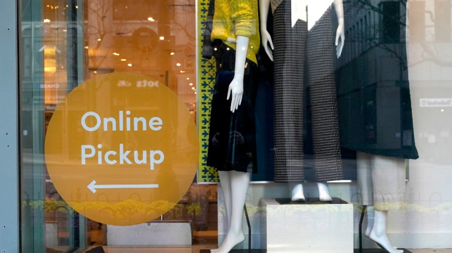 January gave some much-needed momentum to fashion retailers, according to Census Bureau data and the National Retail Federation's analysis.