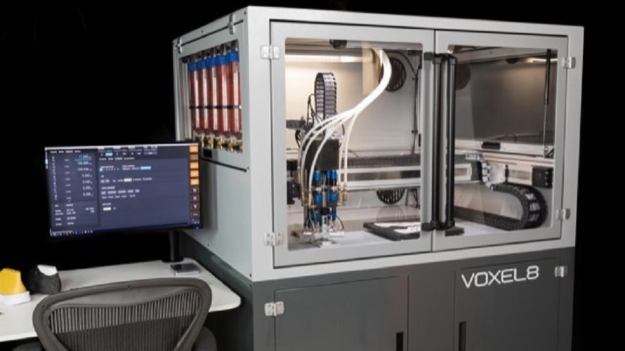 Italian fashion maker Eddy Ricami struck a deal to produce accessories with Voxel8's ActiveLab 3D printing manufacturing technology.