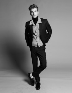 A look from the David Thomas X Men’s Collection.