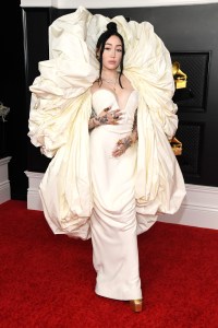 Noah Cyrus in Schiaperelli Couture