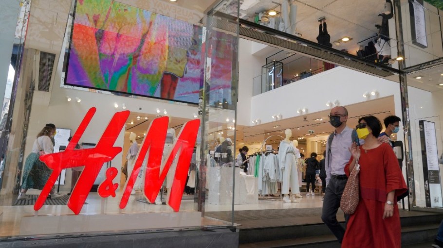 After H&M addressed the uproar over Xinjiang sourcing, Chinese social media consumers seemed to reject the retailer's olive branch.