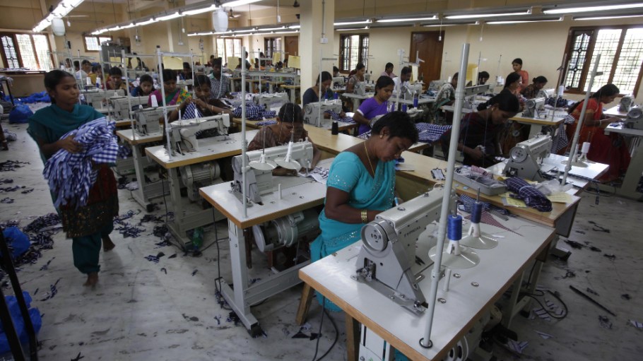 Thousands of garment workers in Bengaluru in India were asked by factory owners to resign as a result of pandemic-induced financial losses.