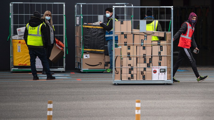 A Bloomberg report said Amazon explored the idea of opening stores to sell discounted home goods and electronics to move unsold inventory.