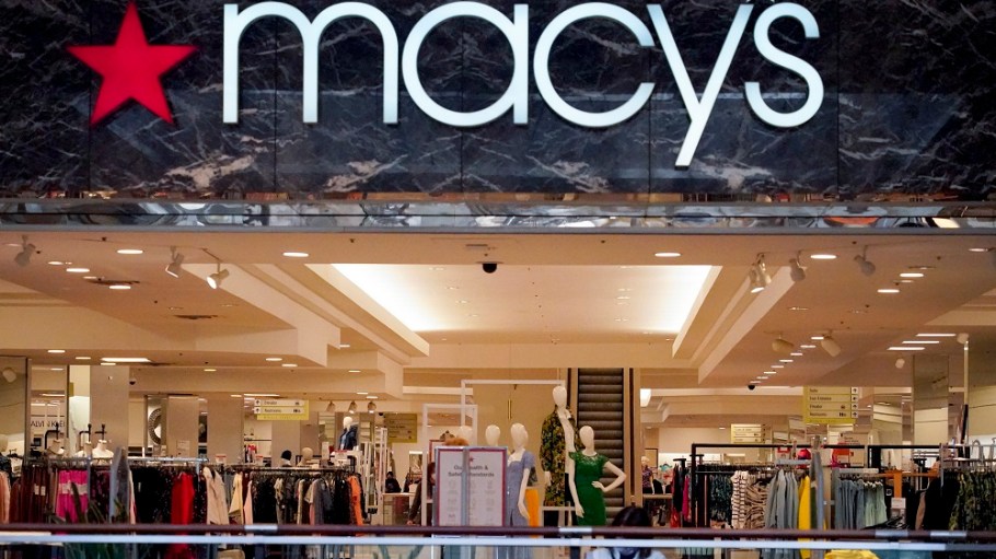 Retail apparel prices declined a seasonally adjusted 0.3 percent in March, following a 0.7 percent decline the previous month.