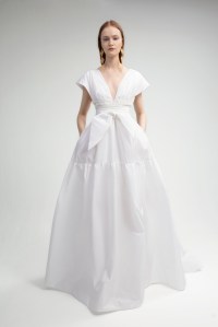 YolanCris Bridal Spring 2022
