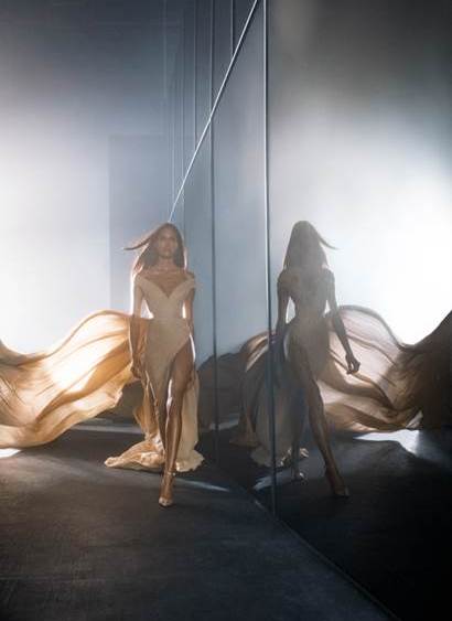 Cindy Bruna in the new Elie Saab Le Parfum advertisement.