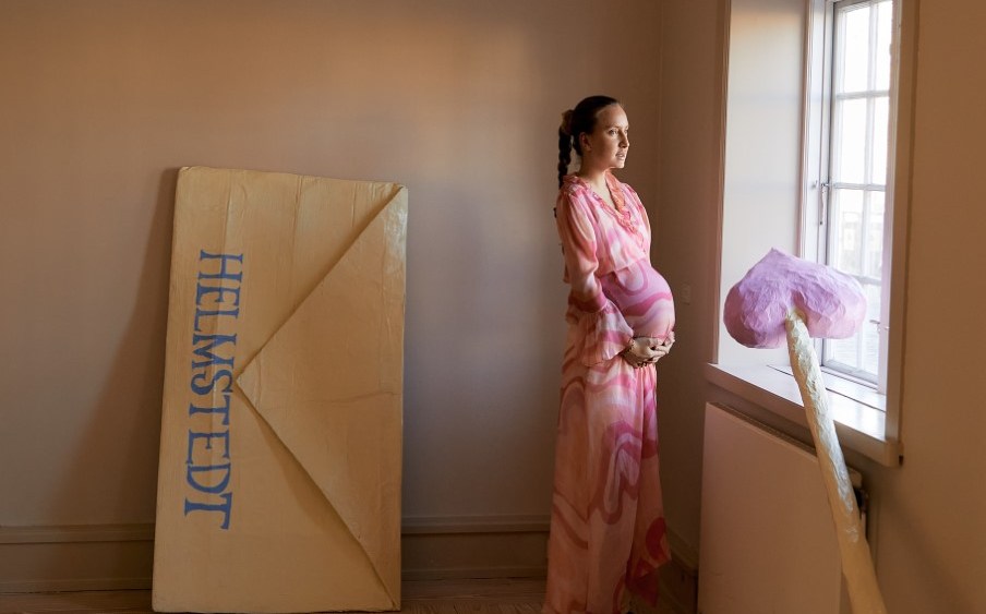 Emilie Helmstedt before giving birth to her daughter Blue.