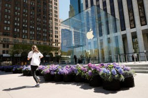 A look at the Fifth Avenue Blooms fashion show.