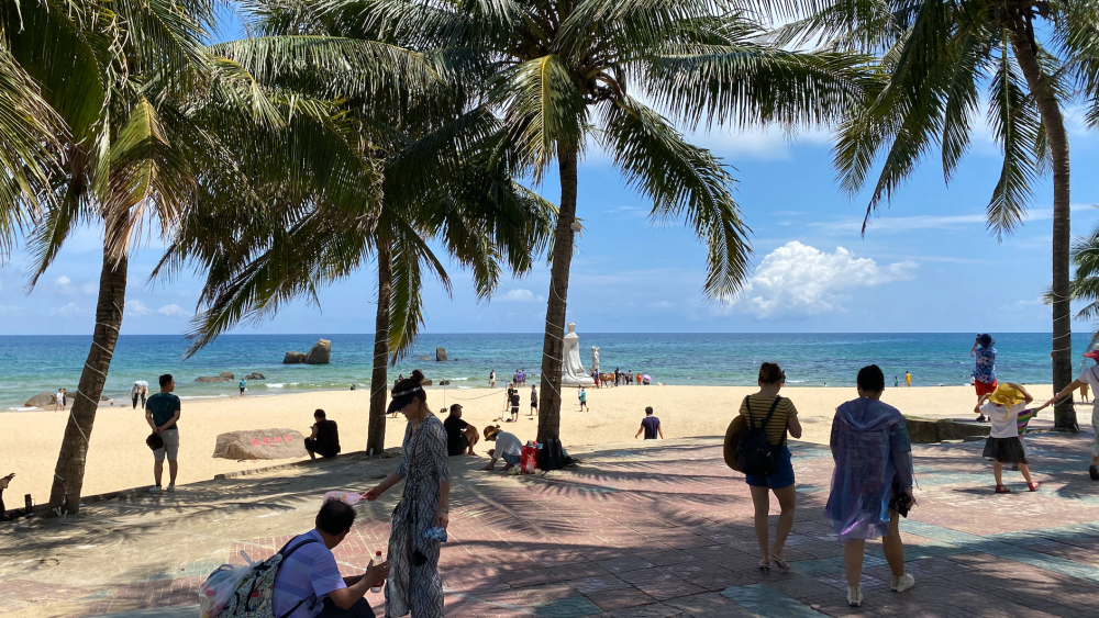 A beach on the eastern coast of Hainan.