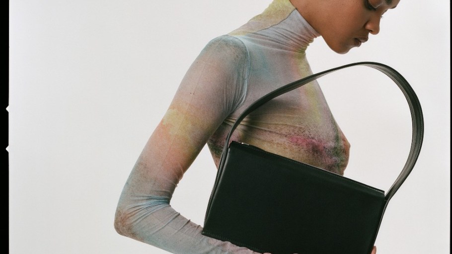 Advene has launched its second handbag style, the Edge Bag.
