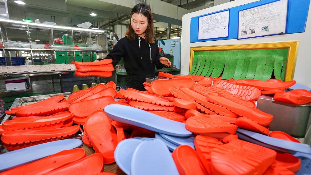 U.S. footwear imports bounced back in the first quarter, with the top three supplier countries posting year-over-year gain, per OTEXA data.