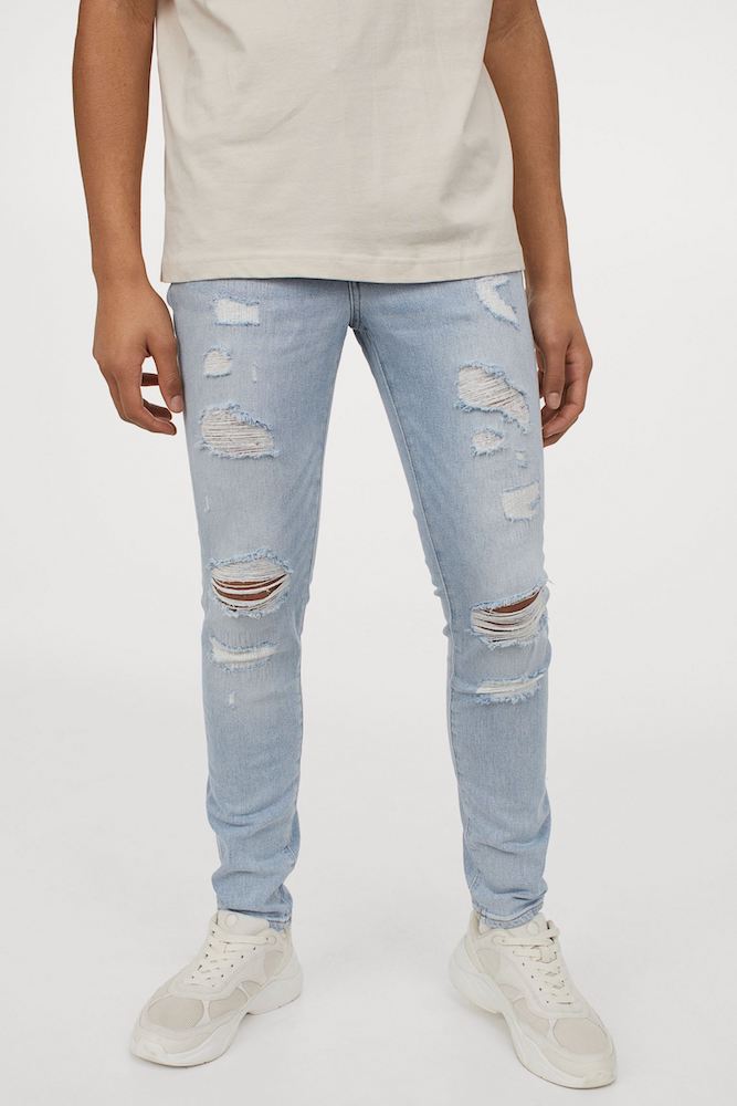 Rivet compiled a list of light wash jeans for men to accommodate the growing trend for summer 2021.