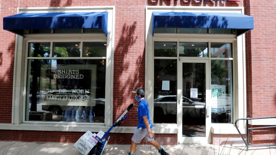 Untuckit will use a $30 million loan from Second Avenue Capital Partners to restructure debt and position itself for pre-pandemic growth.