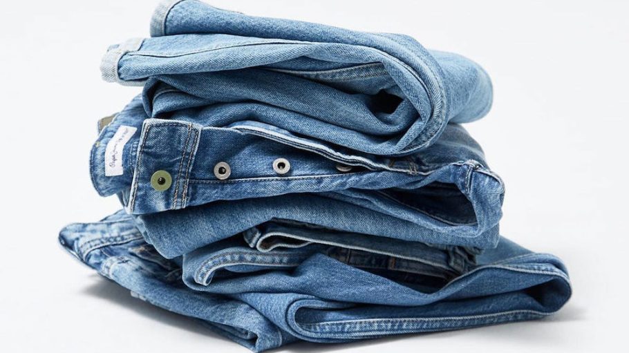 Wiser Tech debuted its first hardware, Wox, which delivers an AI-powered, cloud-based sustainable denim bleaching process.