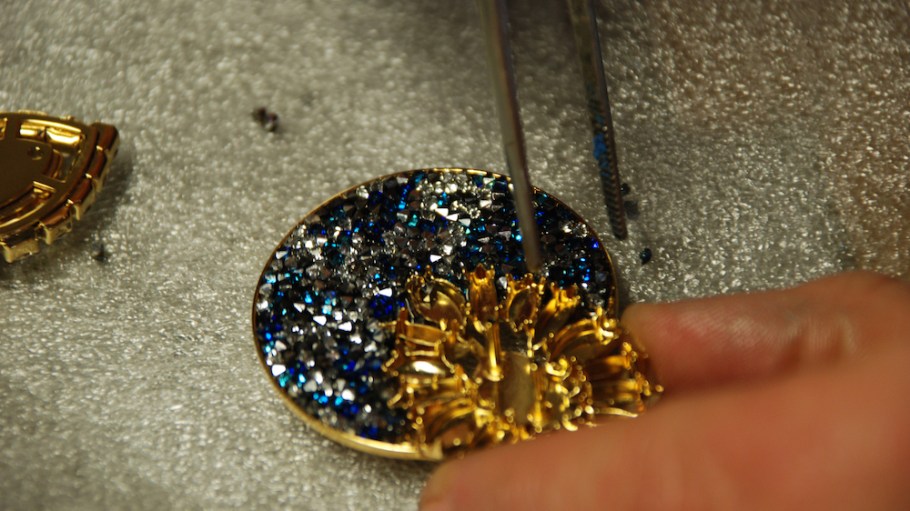 Swiss trims company Riri Group acquired Italian manufacturer Amom, extending its offerings to conscious luxury and bijoux.