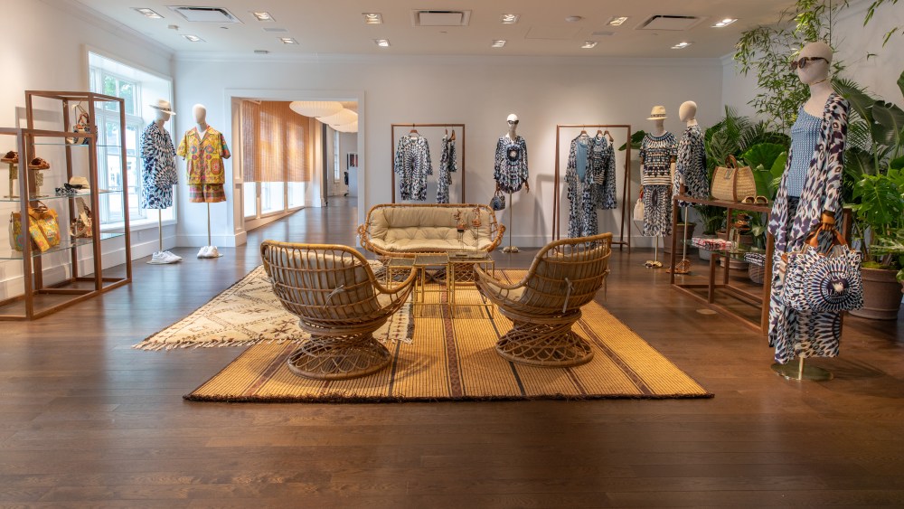 Valentino installation.