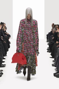 Balenciaga RTW Spring 2022