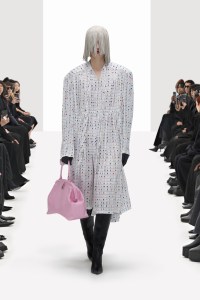 Balenciaga RTW Spring 2022