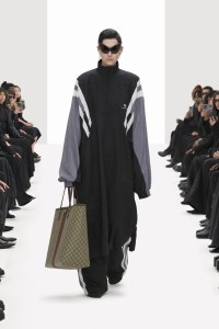 Balenciaga RTW Spring 2022