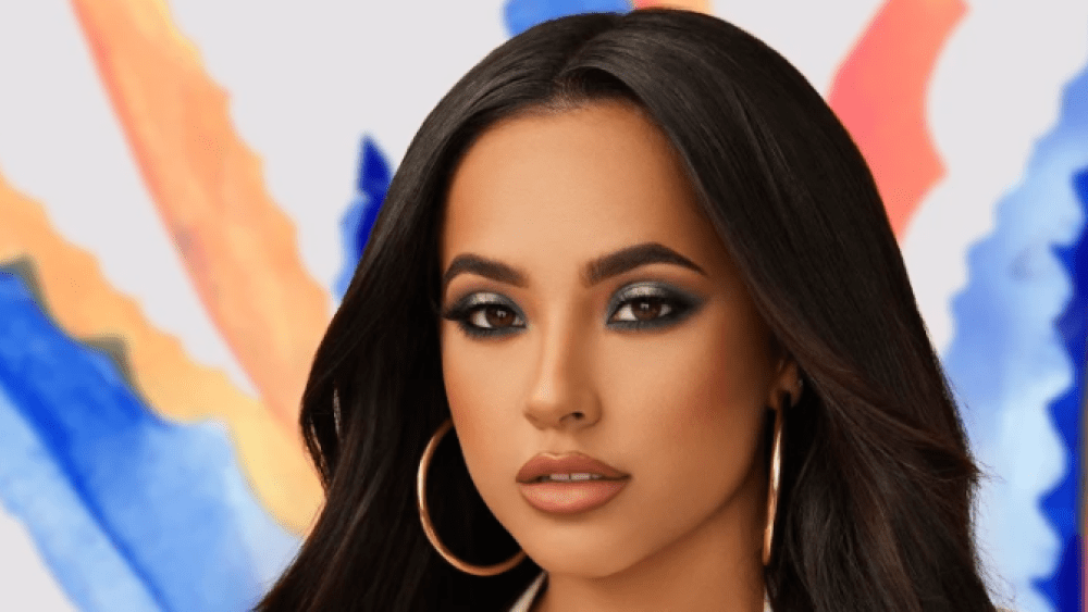 Becky G Treslúce Beauty