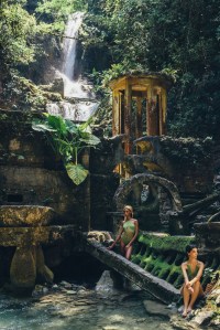Cult Gaia RTW Spring 2022