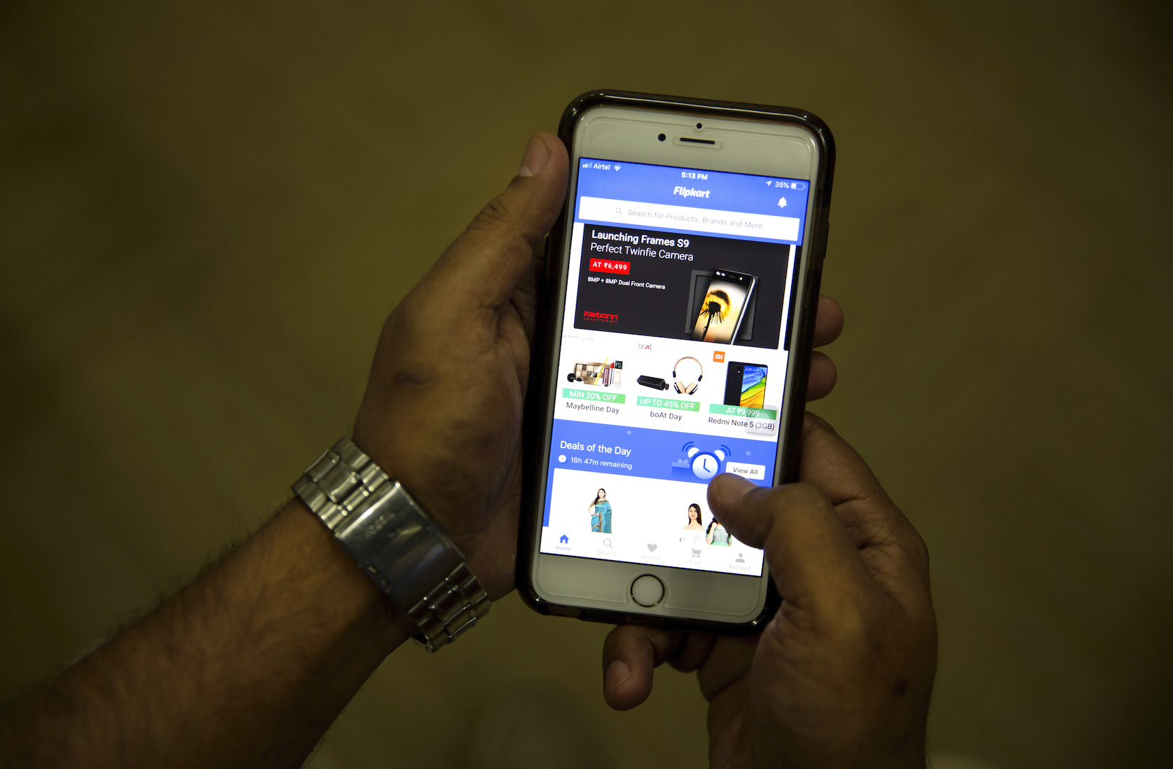 According to Forrester Research, Flipkart had 31.9 percent market share, making it the largest online retailer in India.