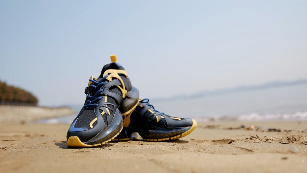 Debuting on Kickstarter, Me Next has launched its first 3D-printed sneaker, which takes inspiration from aerospace technology and opera.