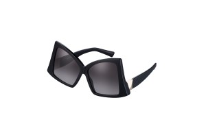 Valentino sunglasses manufactured by Essilor Luxottica