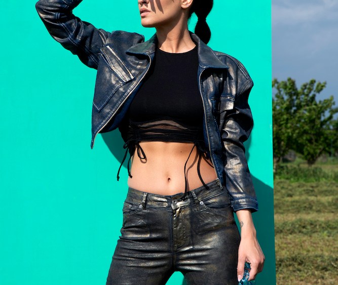 https://sj.vipdev.lndo.site/denim/denim-trends/trendalytics-maximalism-prints-color-mens-jewelry-louis-vuitton-house-of-sunny-283608/