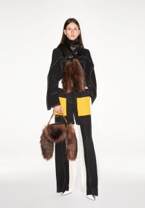 Burberry Resort 2022