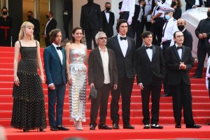 Angèle, Simon Helberg, Marion Cotillard, Leos Carax, Adam Driver, Russell Mael and Ron Ma