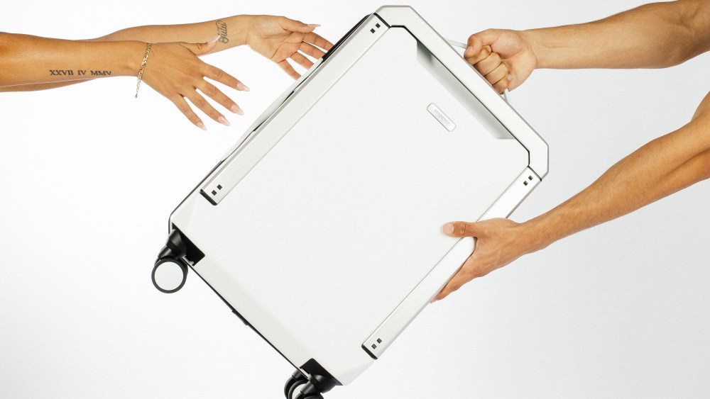 Phoenx sustainable carry-on
