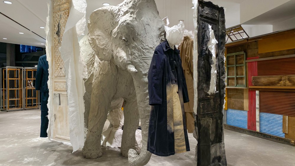 The "Lin Yan - Lemaire: Beijing Gateway" installation