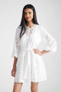Shoshanna Resort 2022