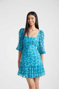 Shoshanna Resort 2022