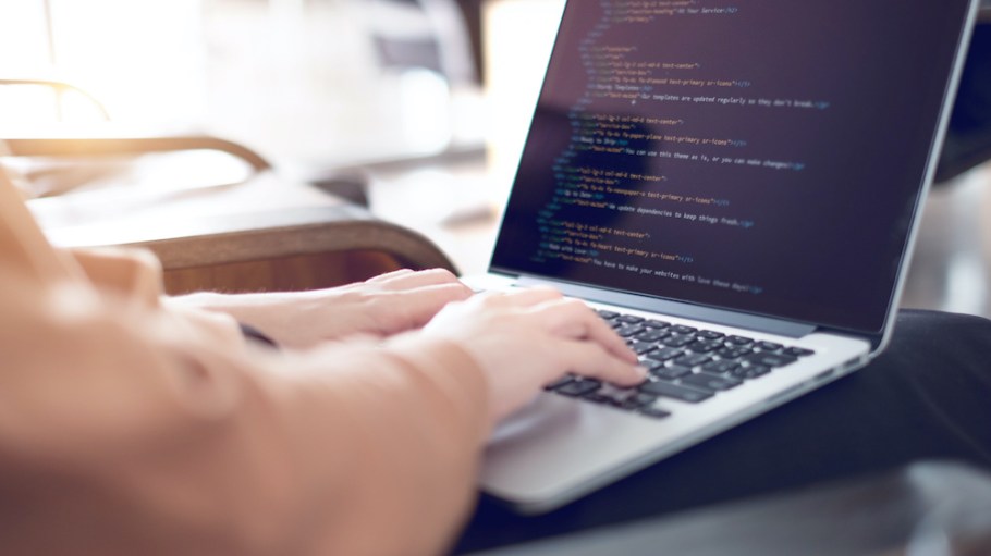 Levi Strauss & Co welcomed the first cohort of its in-house Machine Learning Bootcamp that equips employees with AI skills.