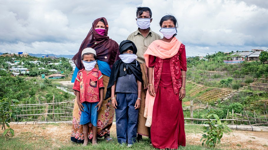 Advocacy groups are calling on apparel brands to fight for refugee worker rights in Bangladesh, following a similar path in Turkey.