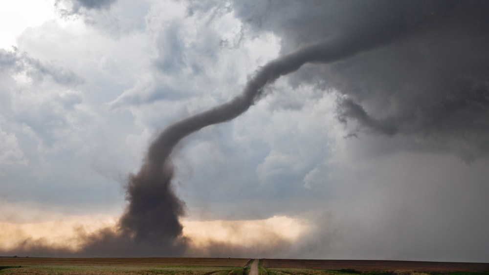 tornado twister supercell