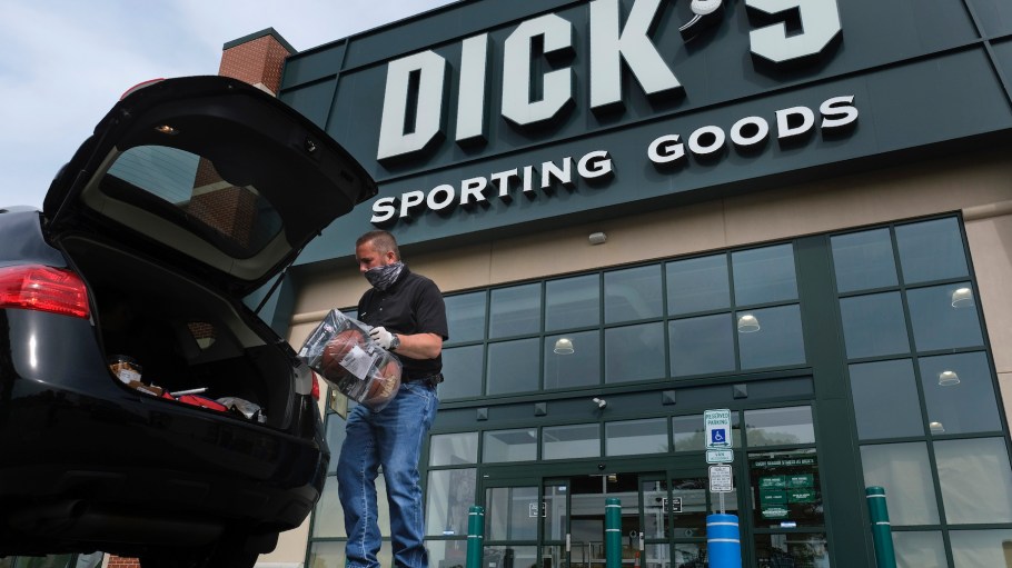 Dick’s Sporting Goods CEO and president Lauren Hobart lauded the sporting goods and apparel retailer for what she called “the strongest quarter in our company’s history” with an impressive 20.7 percent sales increase to $3.27 billion and a profit tallying $495.5 million.