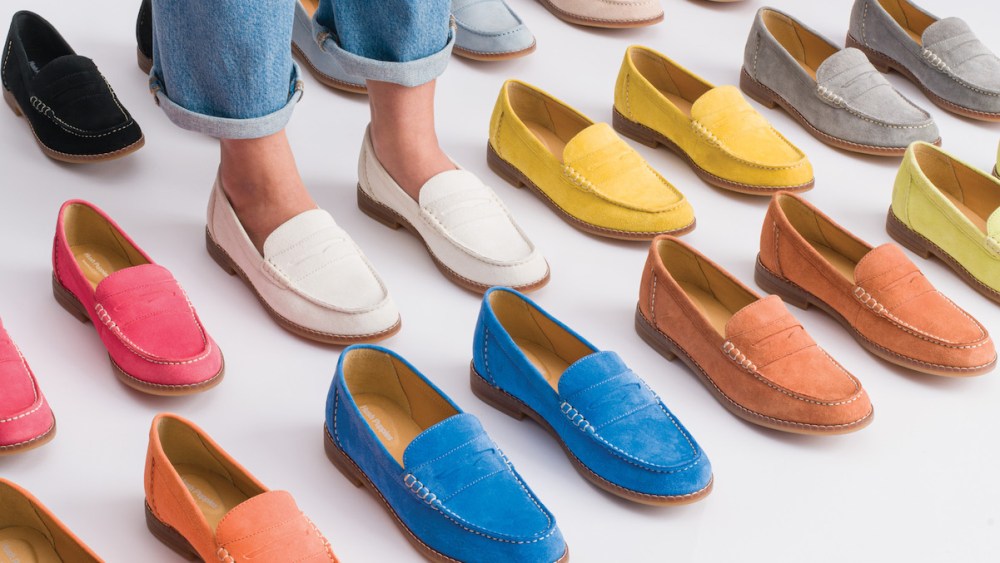 Casual footwear brand Hush Puppies has signed an exclusive distribution partnership with DSW and its 600 stores across the U.S. and Canada.