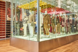 The Uniqlo glass tank,