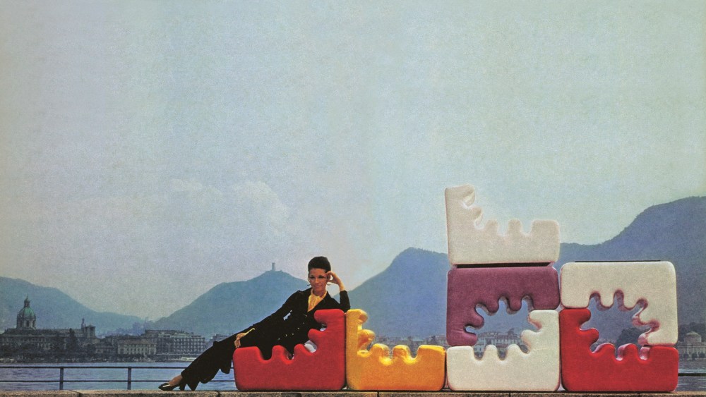 Advertisement for Liisi Beckmann’s Karelia lounge chair, 1969.
